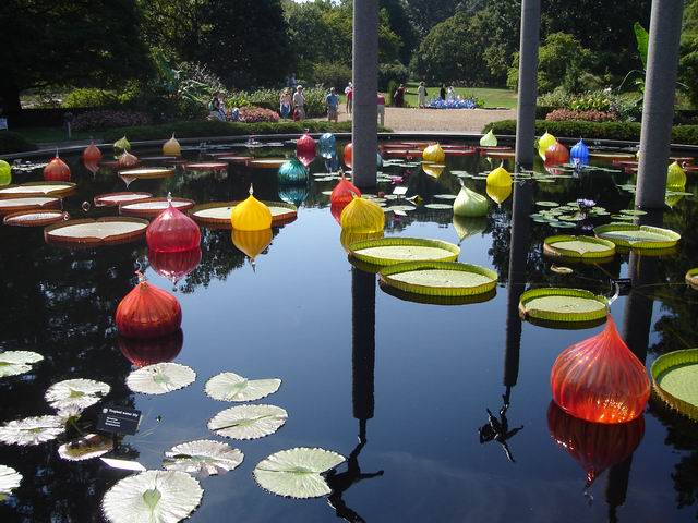 Chihuly floats